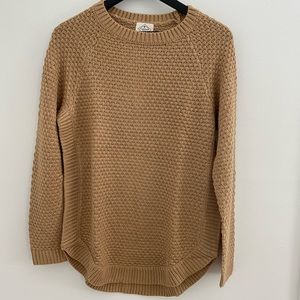 NWT Pretty neutral sweater